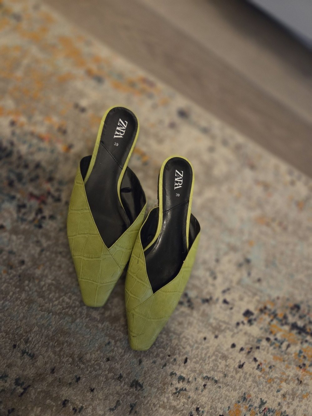 ZARA Chartreuse Pointed Mule Slides